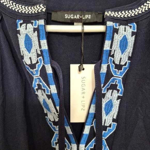 NWT Sugar Lips Women’s Navy Blue Embroidered Cold Shoulder Blouse – Size XS - Picture 3 of 7